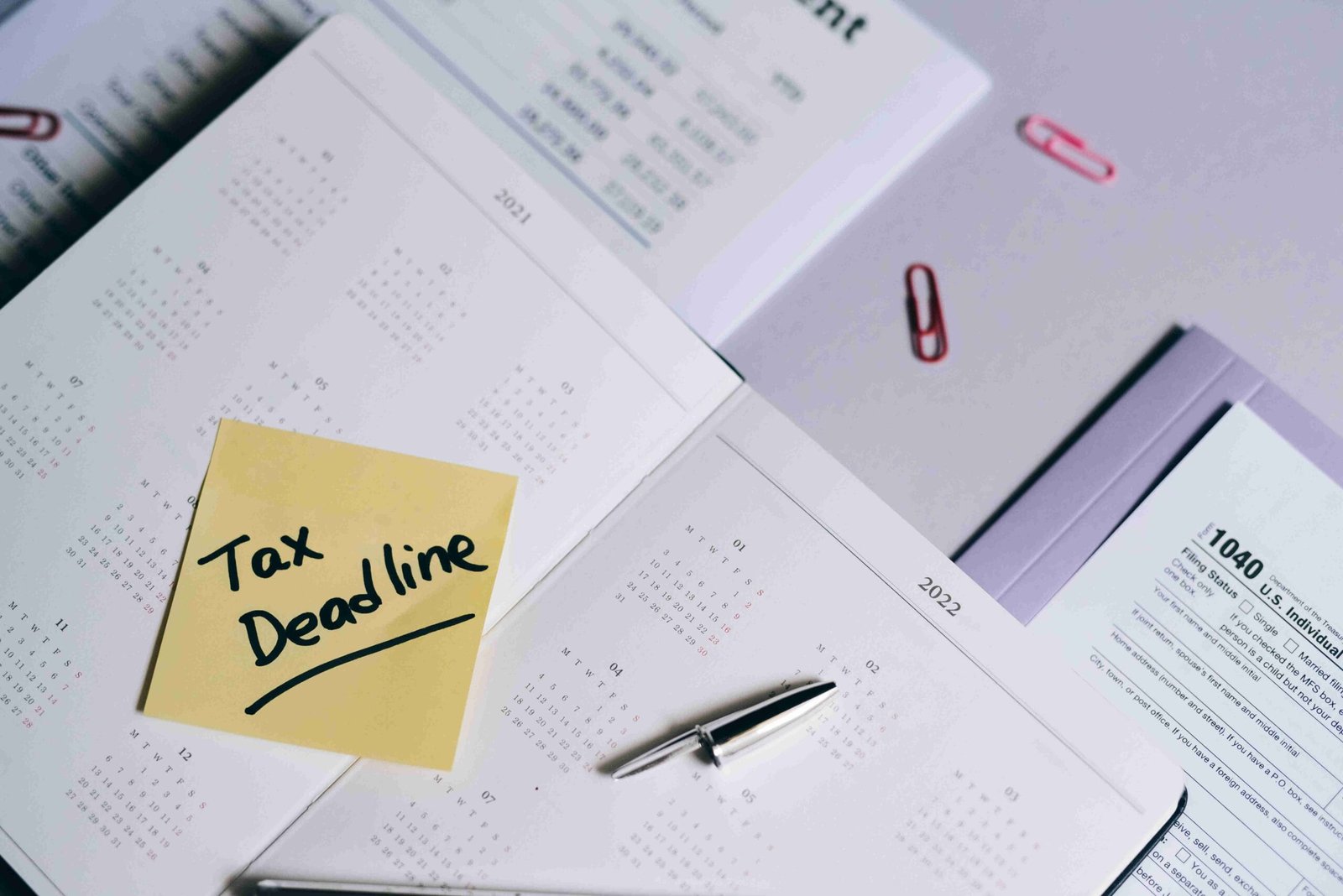 An image illustrating Filing Small Business Taxes with Software