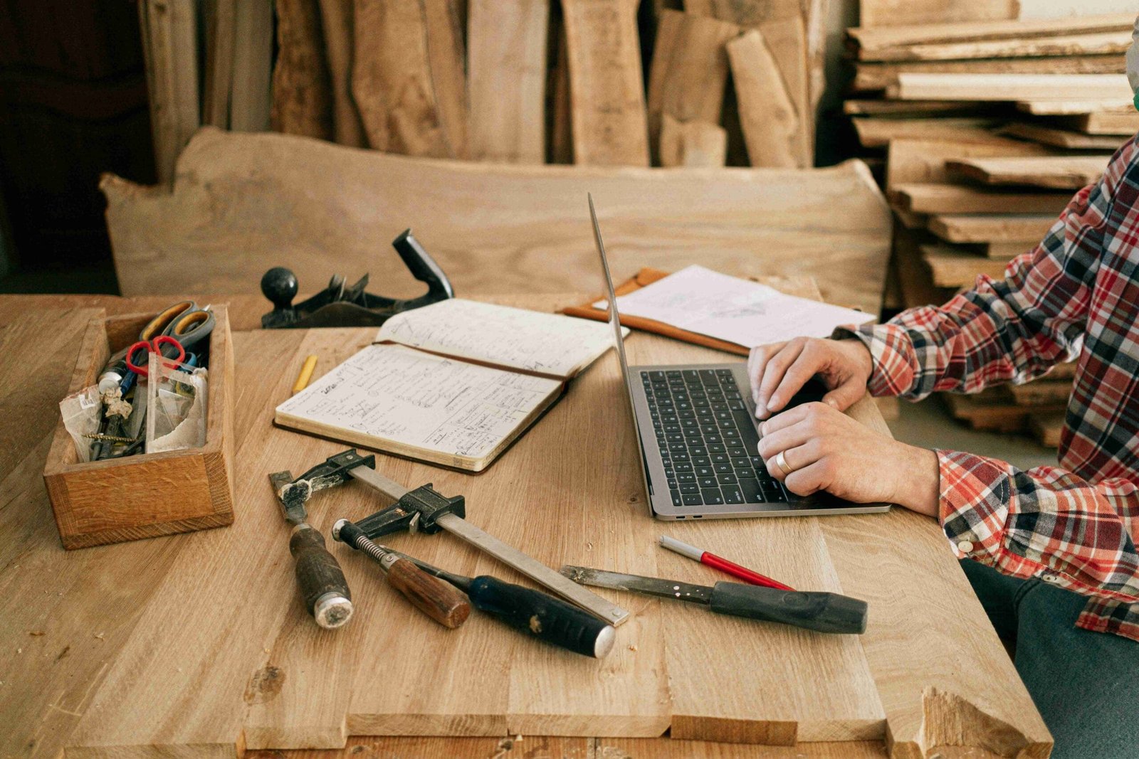 An image illustrating Choose Business Bank Account That Fits Your Small Business