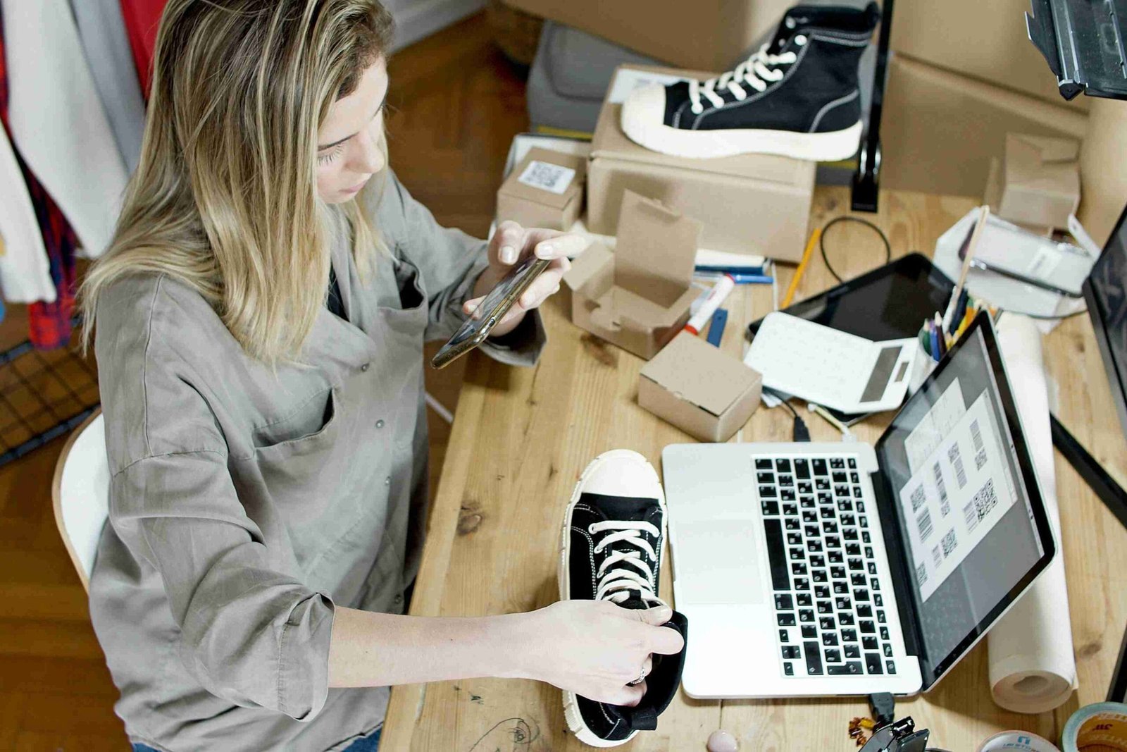 An image illustrating Track Inventory Financial Reporting for Small Business Accuracy