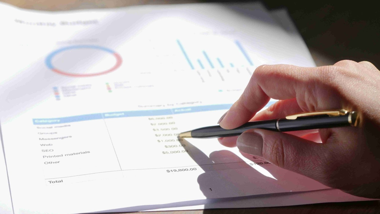 An image illustrating Keep Expenses Below Budget Without Sacrificing Quality