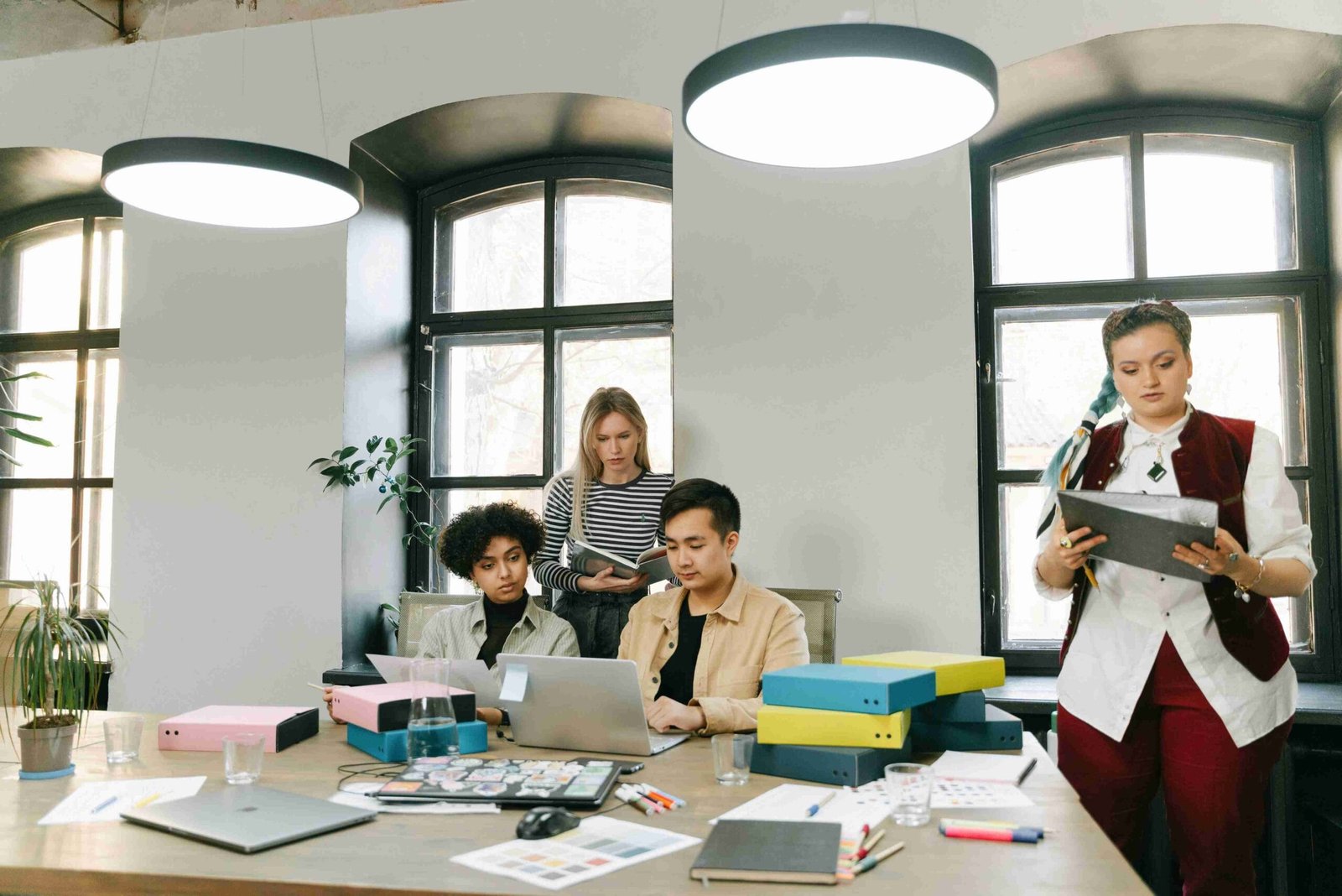 An image illustrating How to reduce marketing campaign costs Without Sacrificing Results