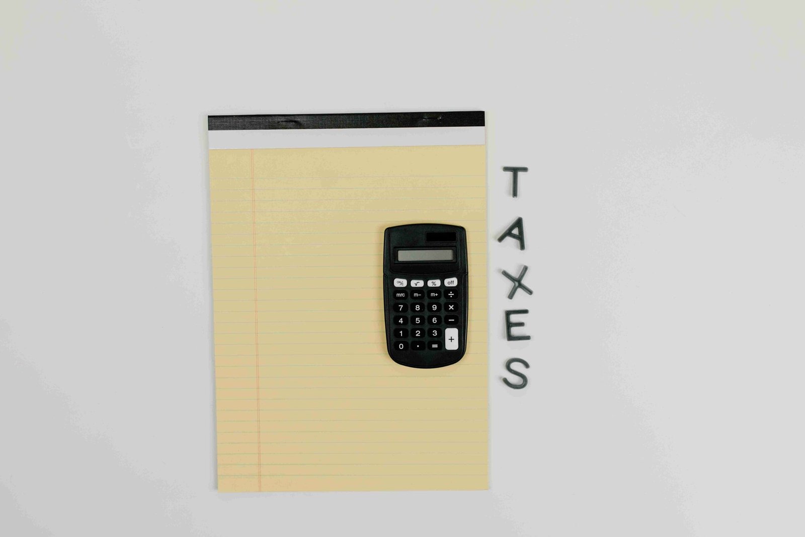An image illustrating Filing Your Business Taxes Online in 2026 Practical Steps to File Taxes Online 2026
